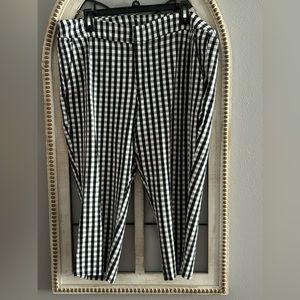 Size 18 plaid capri pants